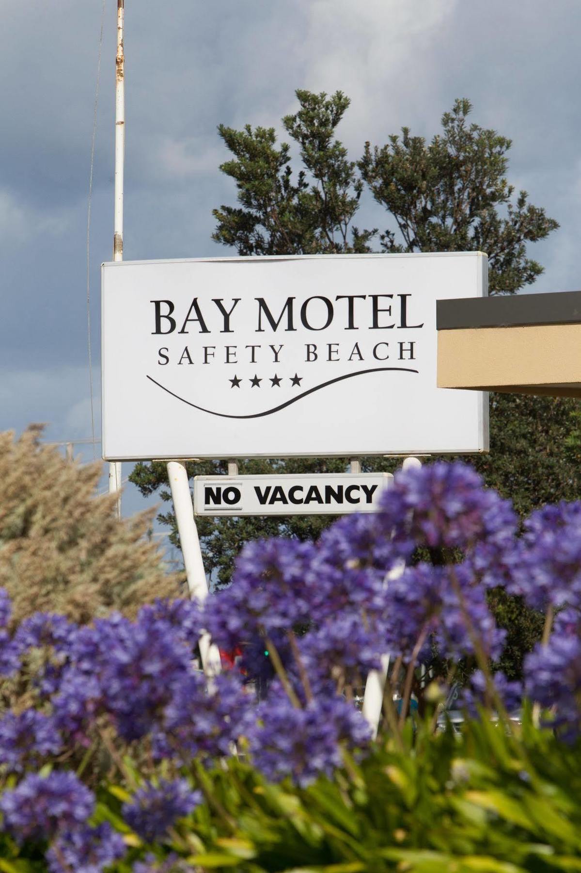 Bay Motel Safety Beach Exterior photo
